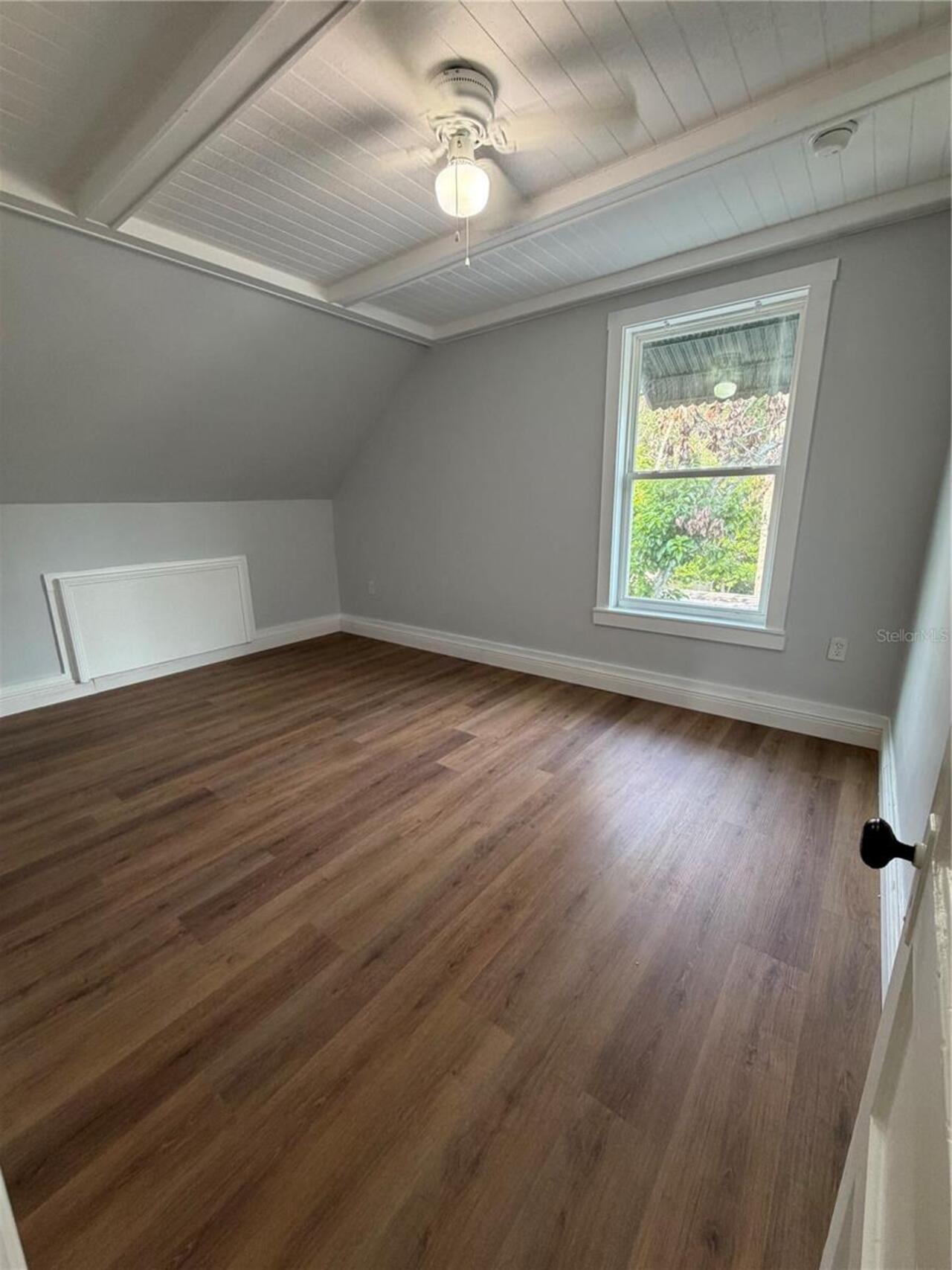 Listing Photo 32