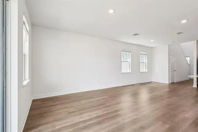 Listing Photo 6