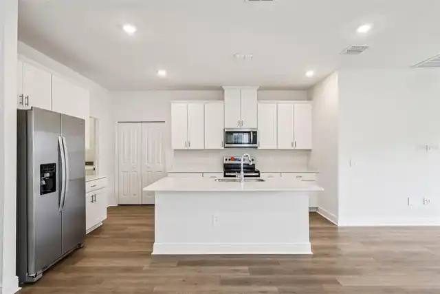 Listing Photo 11