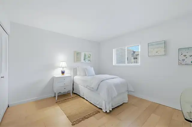 Listing Photo 33