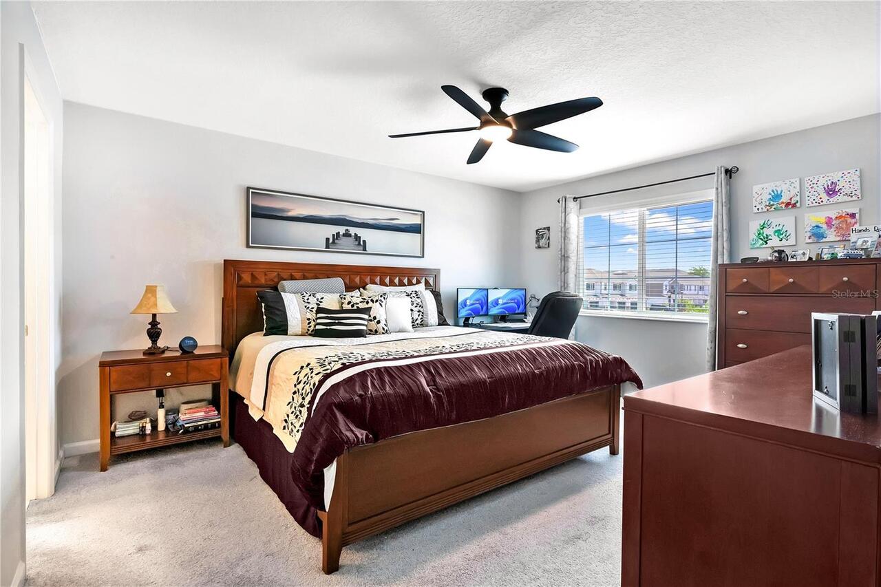 Listing Photo 10