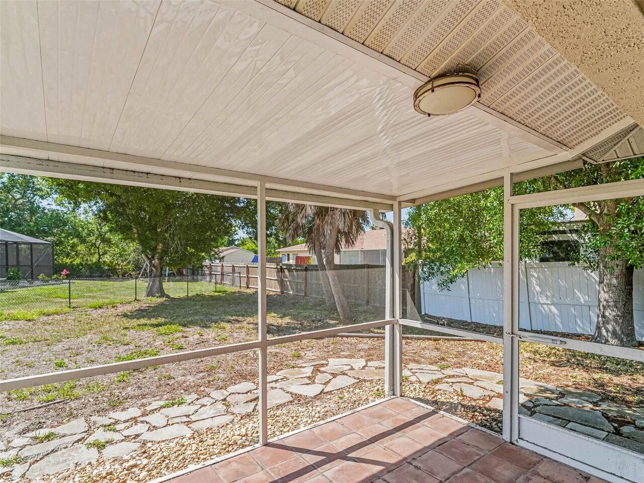 Listing Photo 17