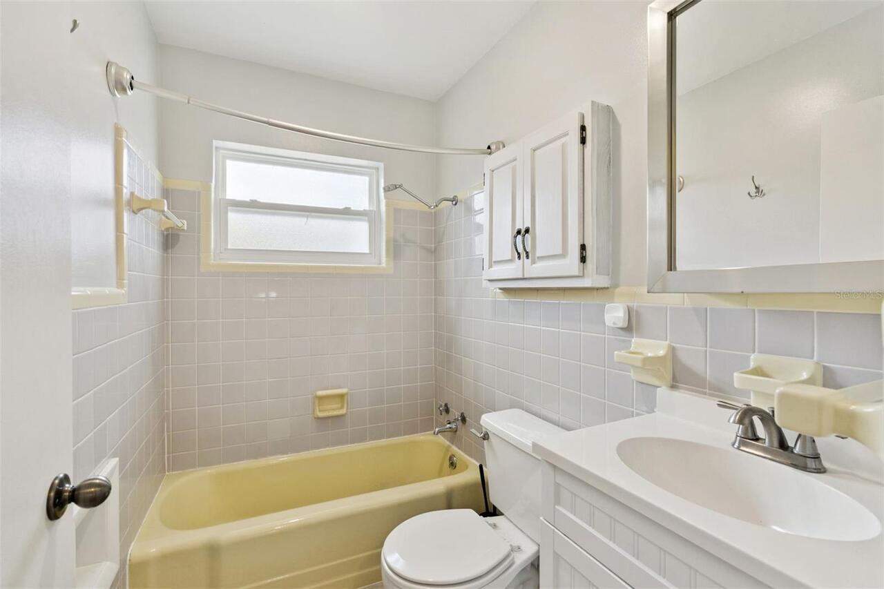 Listing Photo 16