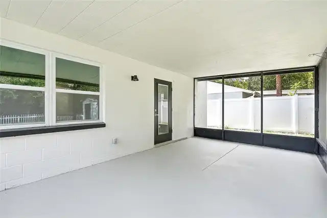 Listing Photo 28