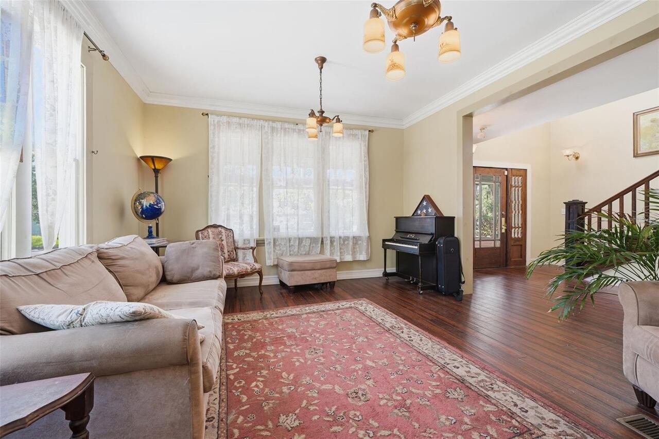Listing Photo 11