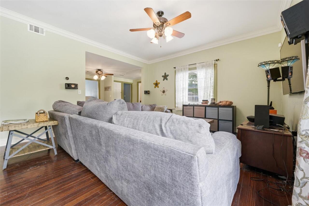 Listing Photo 17