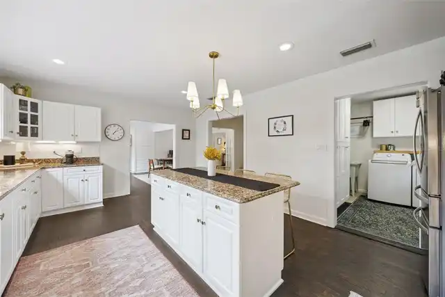 Listing Photo 15