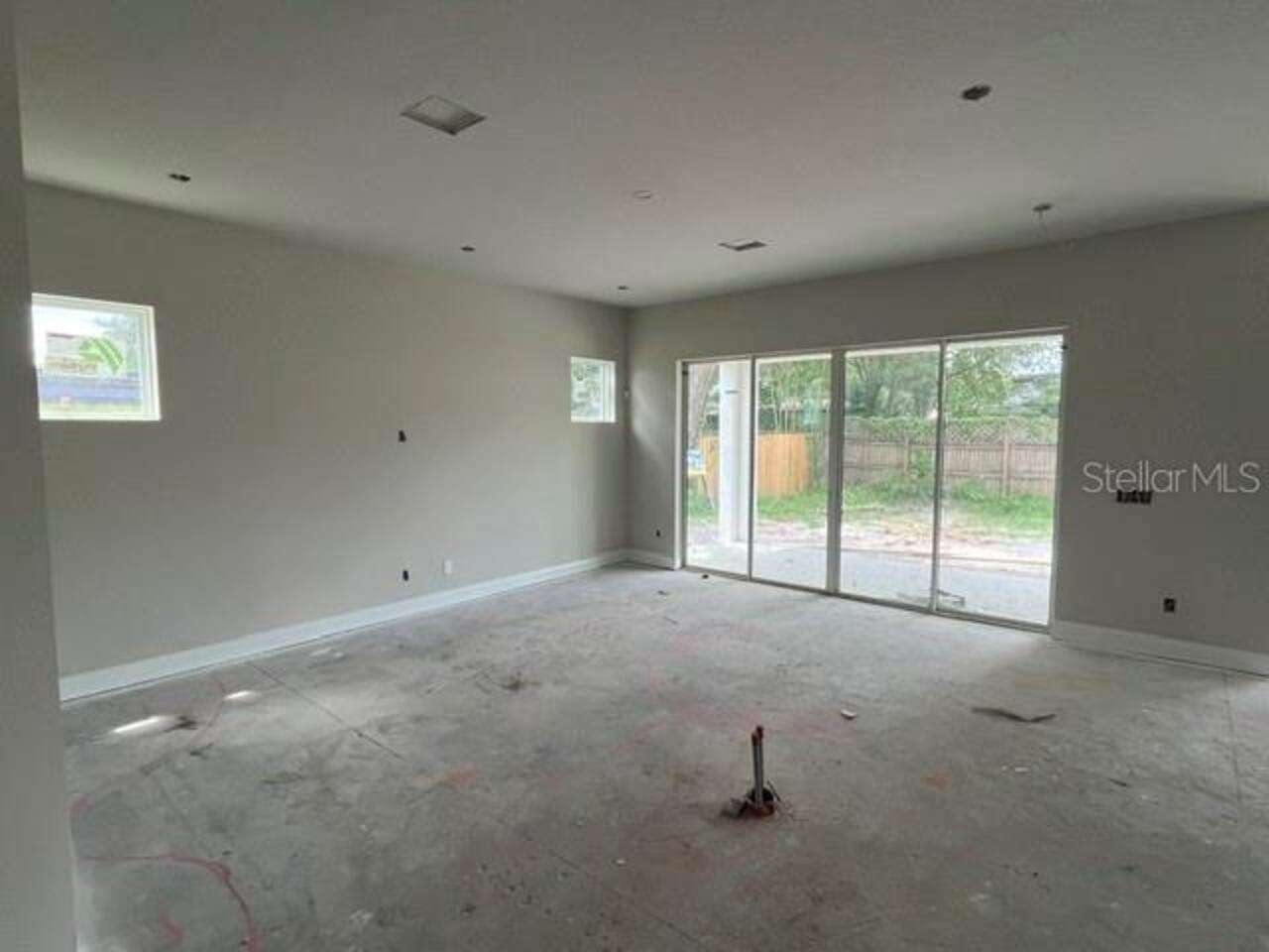 Listing Photo 8