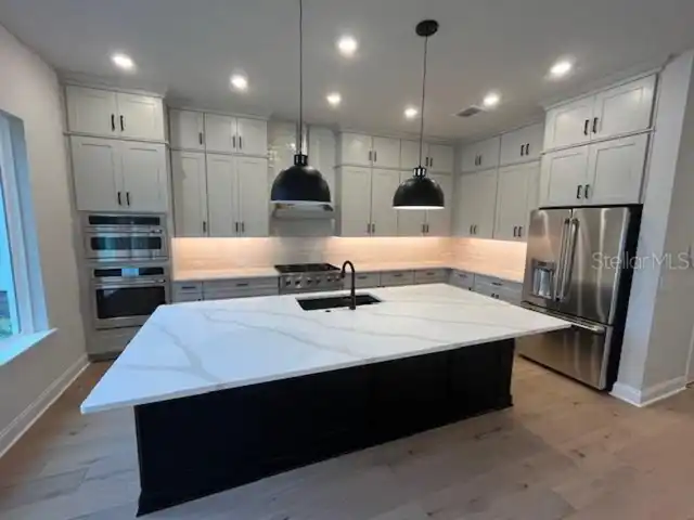 Listing Photo 7