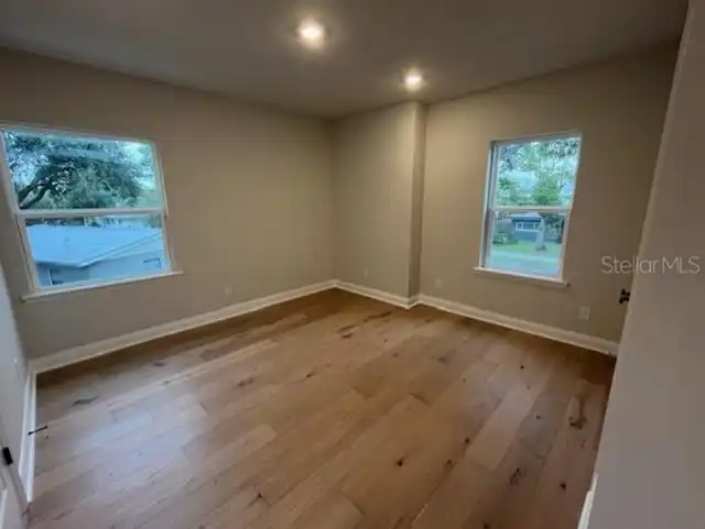 Listing Photo 17