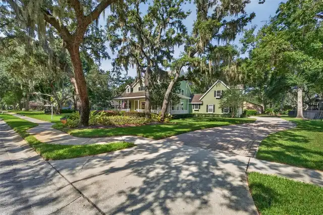 Listing Photo 10