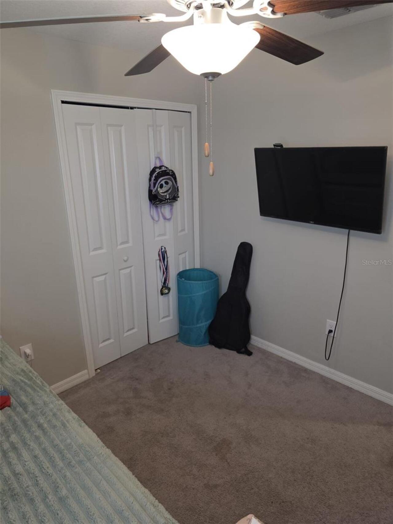 Listing Photo 12