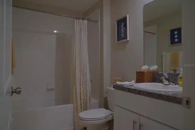 Listing Photo 17
