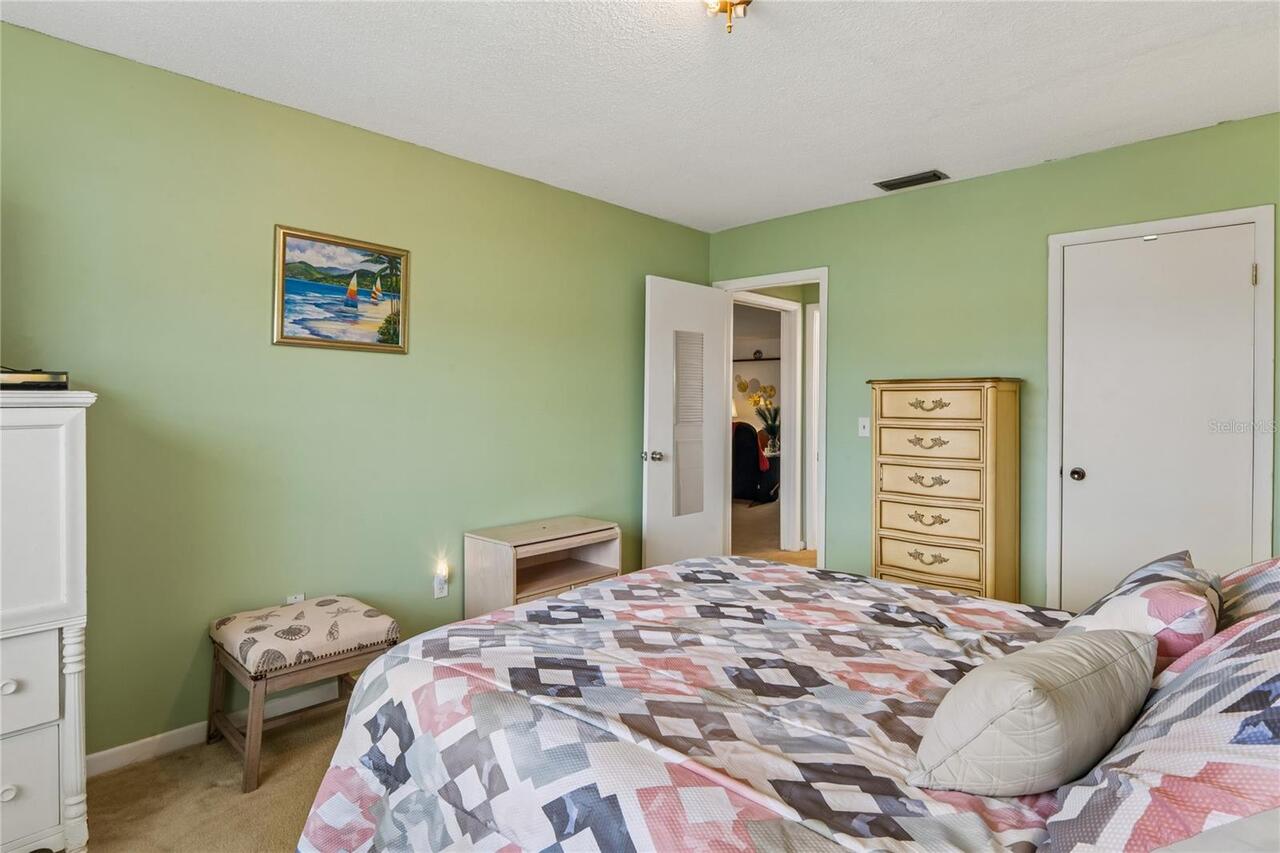 Listing Photo 14