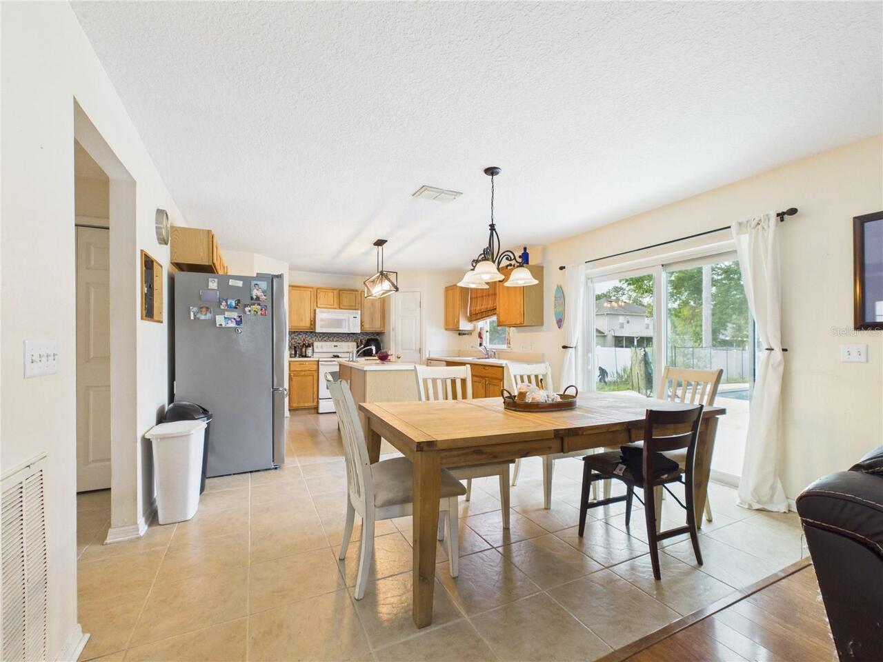 Listing Photo 9