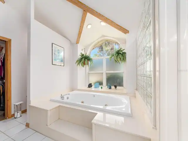 Listing Photo 21