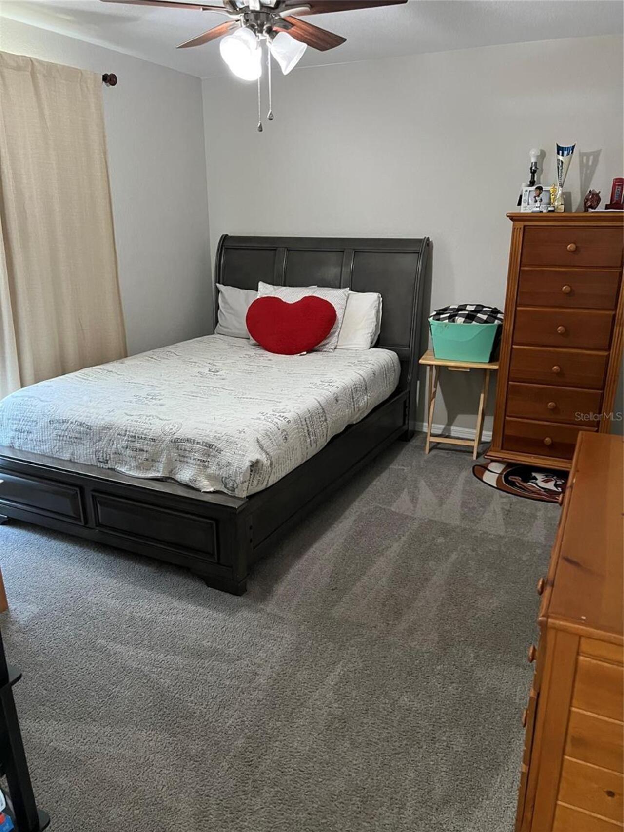 Listing Photo 8