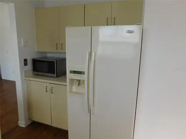 Listing Photo 11