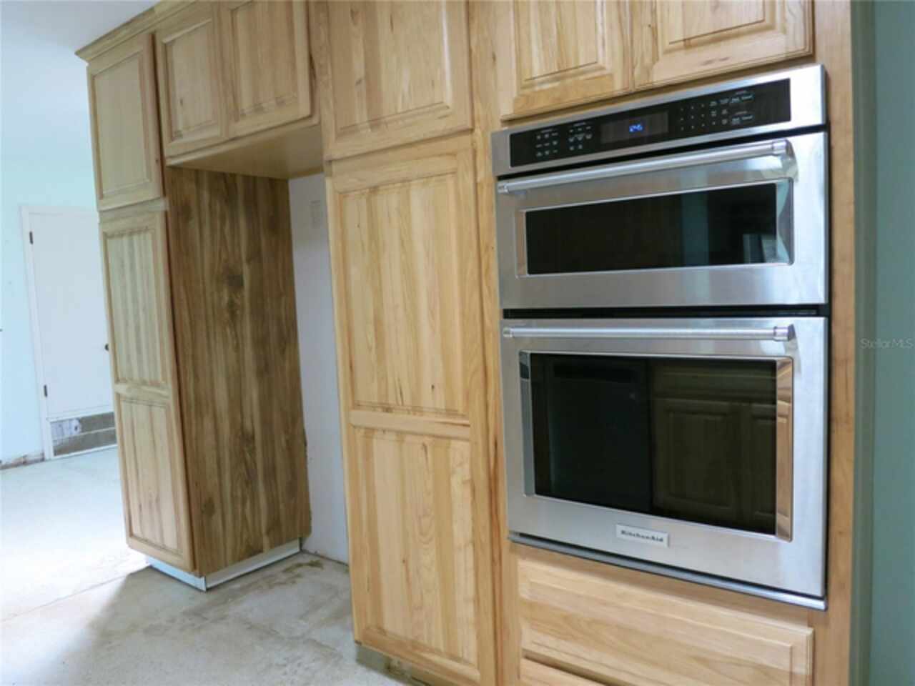 Listing Photo 9