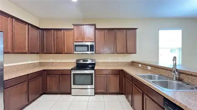 Listing Photo 15