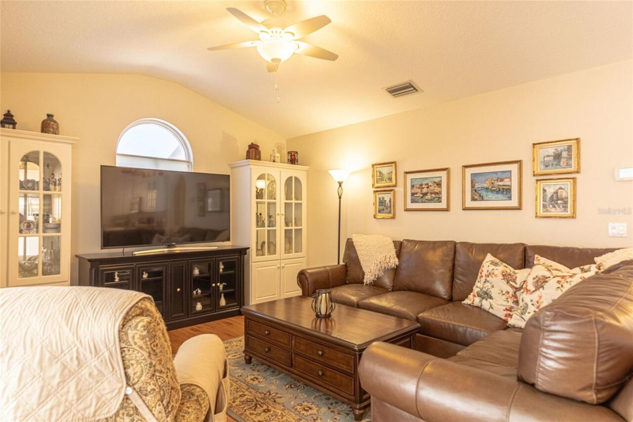 Listing Photo 25