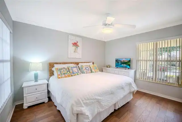 Listing Photo 7