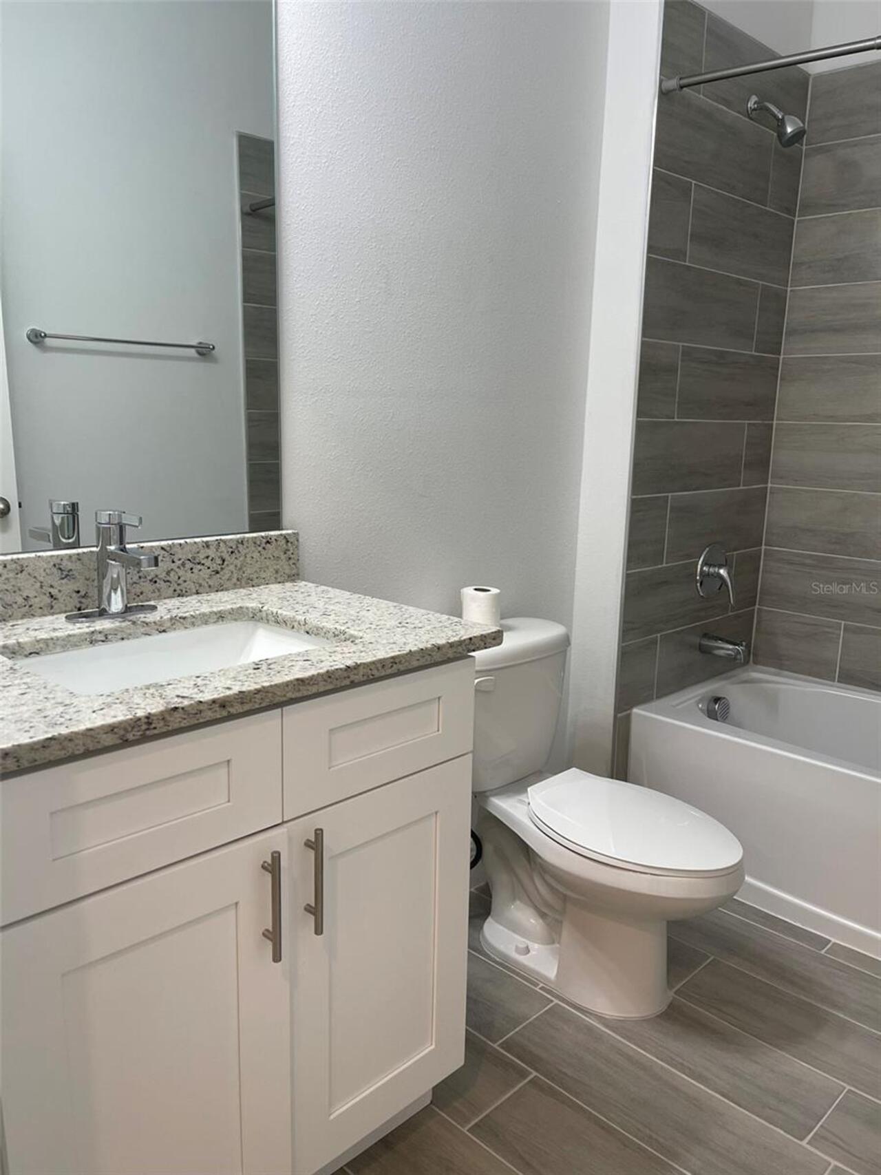 Listing Photo 14