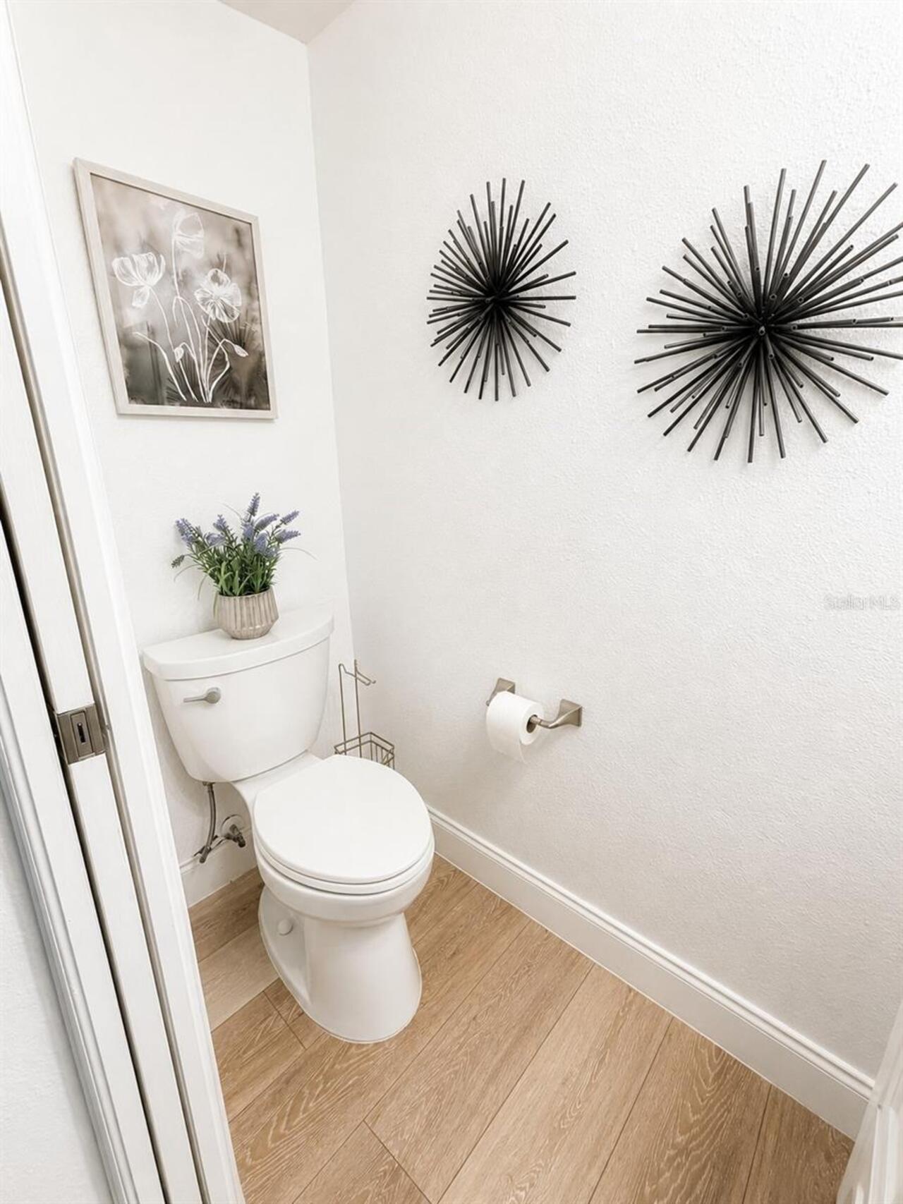 Listing Photo 11