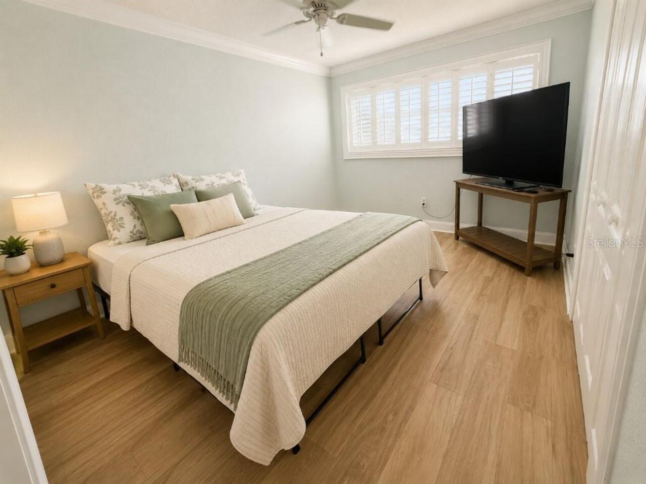 Listing Photo 10