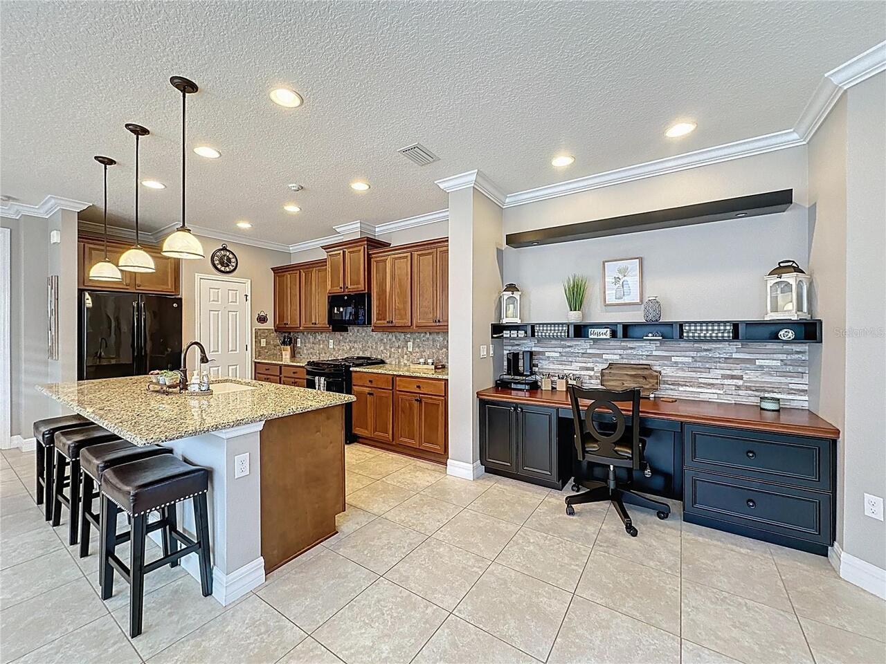 Listing Photo 14