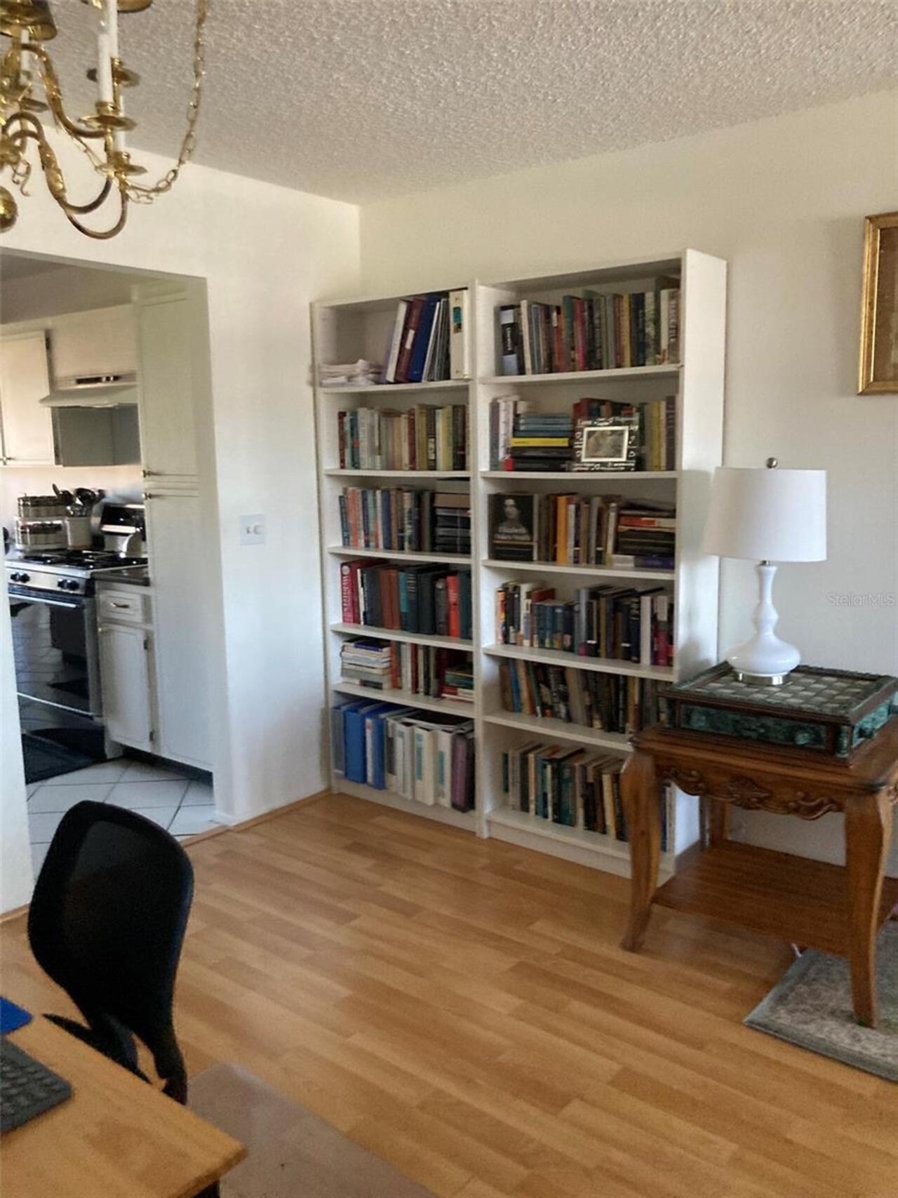 Listing Photo 10