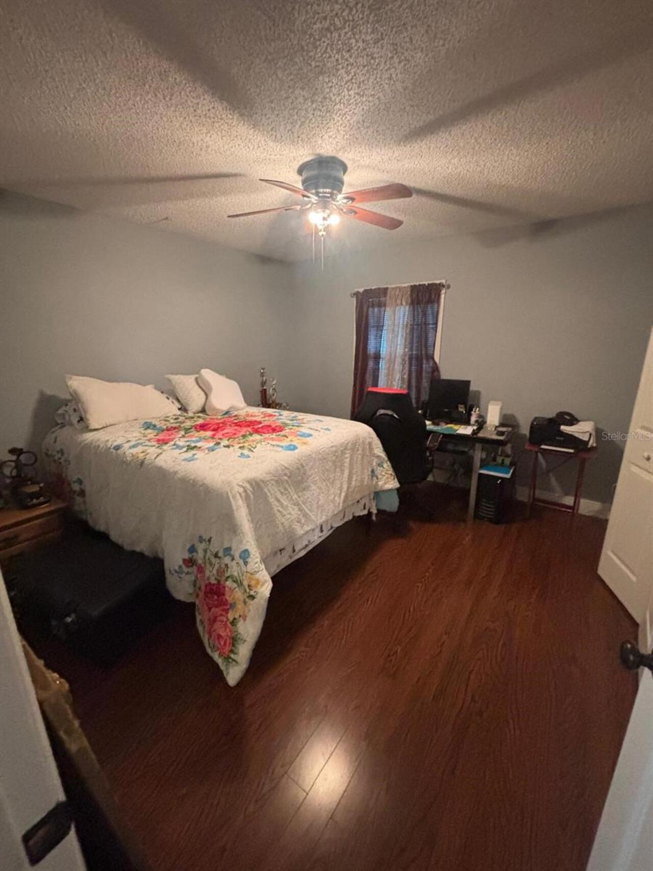 Listing Photo 8