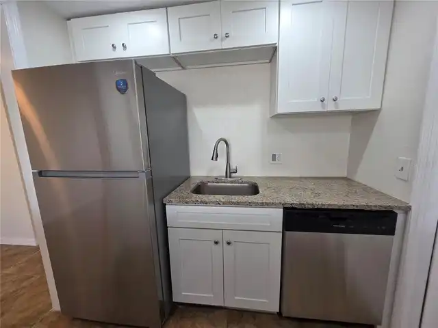 Listing Photo 6