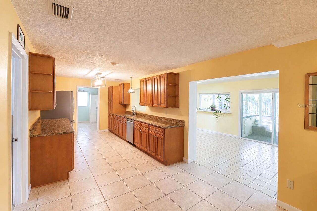 Listing Photo 7