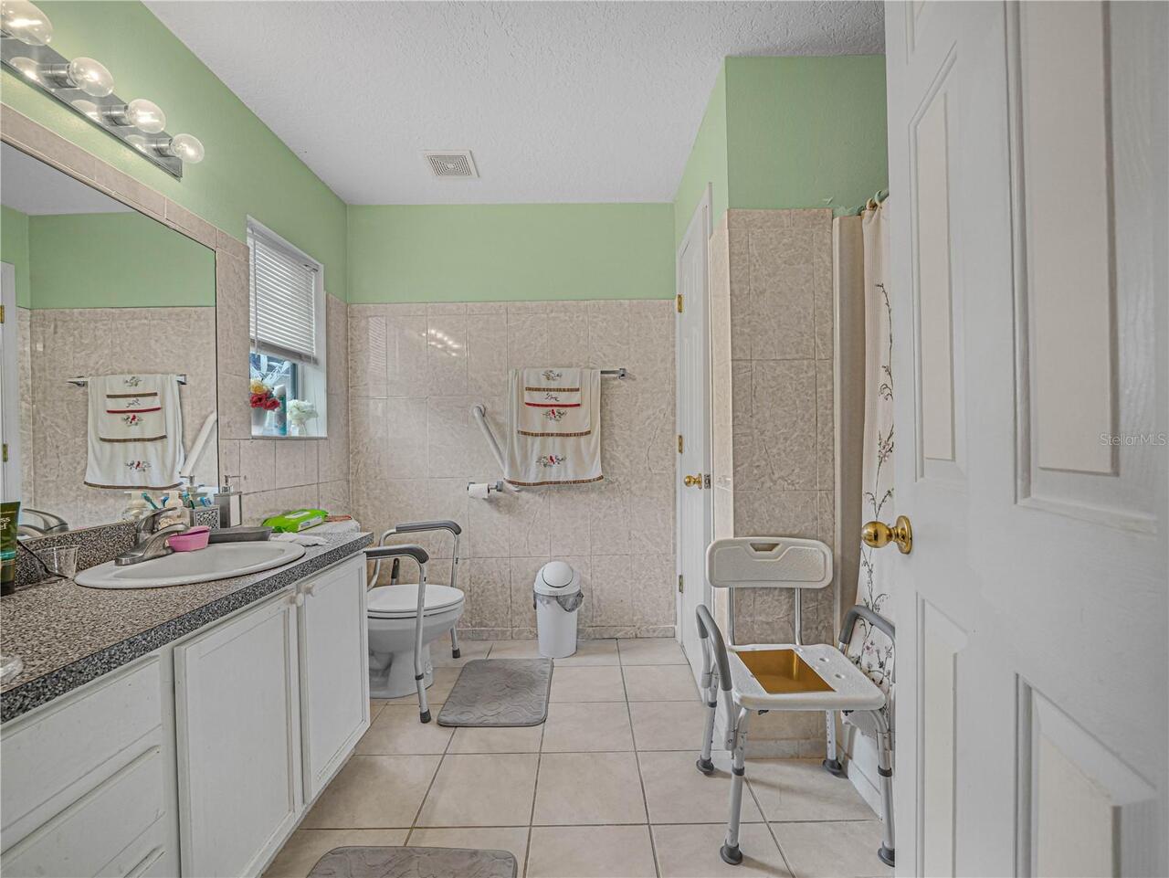 Listing Photo 15