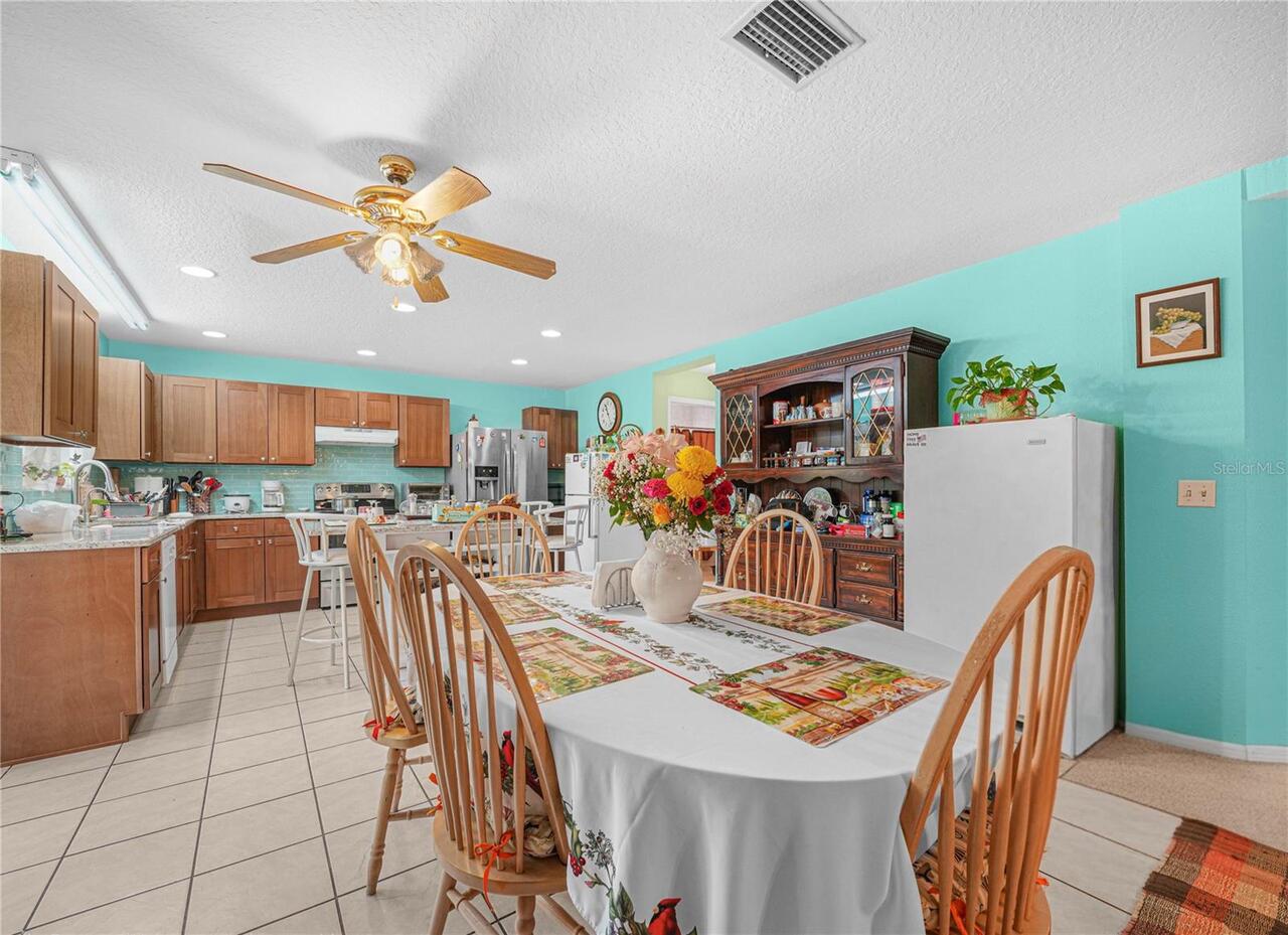 Listing Photo 11
