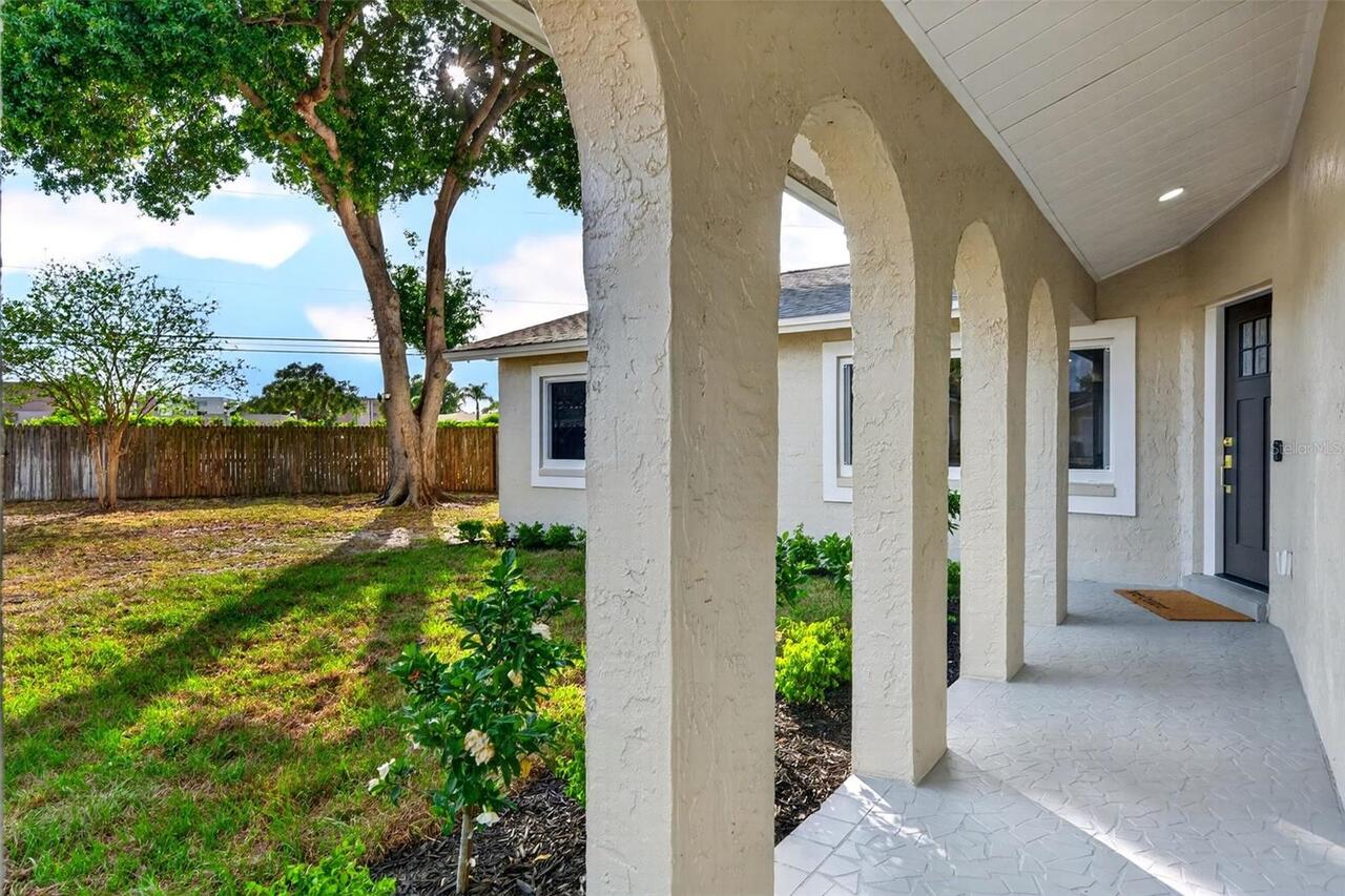 Listing Photo 11