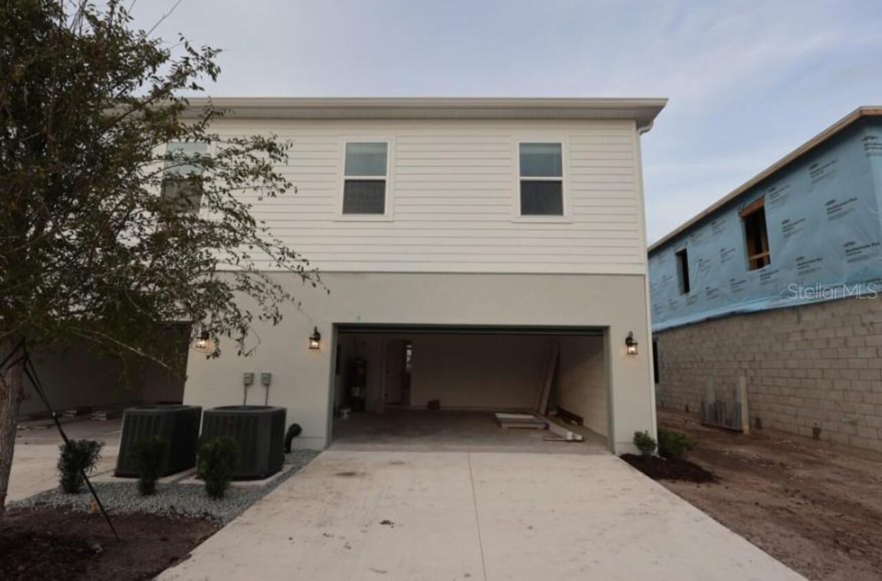 Listing Photo 11