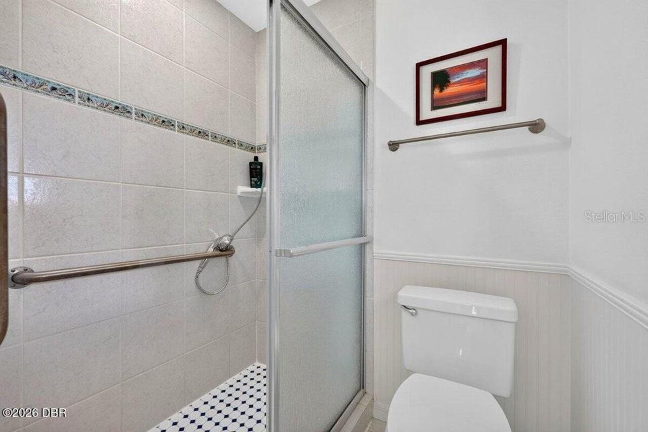 Listing Photo 17