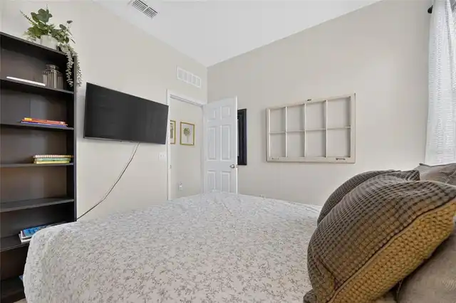Listing Photo 38