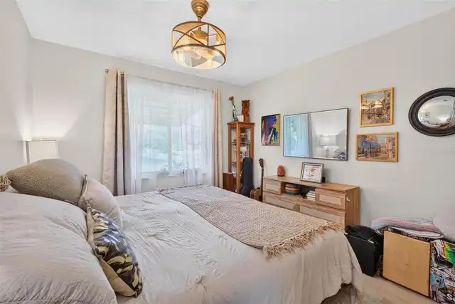 Listing Photo 28