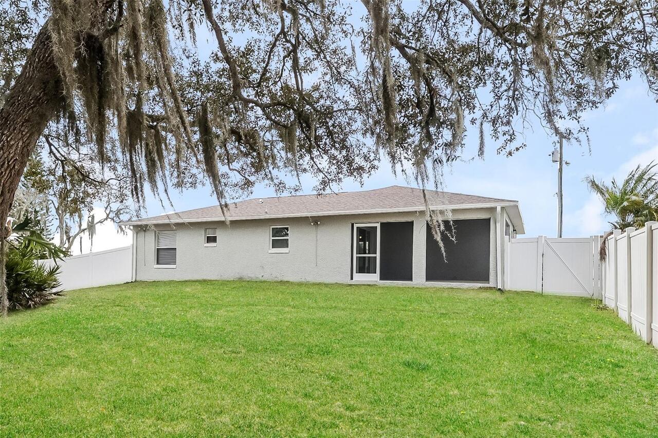 Listing Photo 14