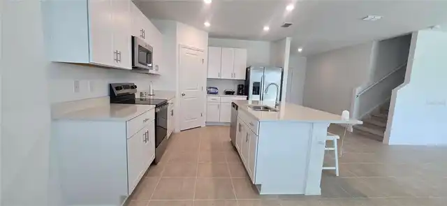 Listing Photo 12