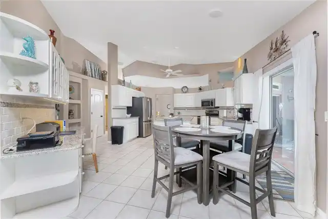 Listing Photo 18
