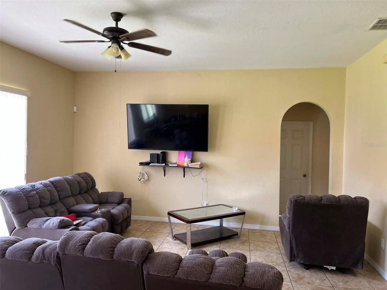 Listing Photo 8