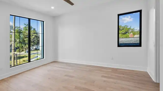 Listing Photo 21