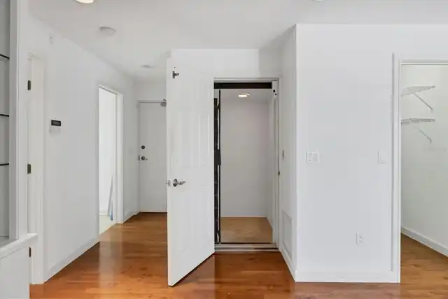 Listing Photo 12