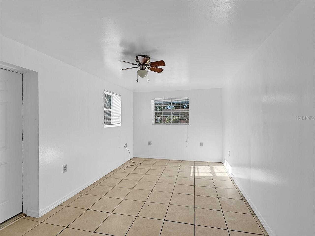 Listing Photo 12