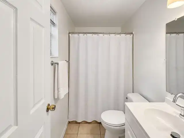 Listing Photo 8