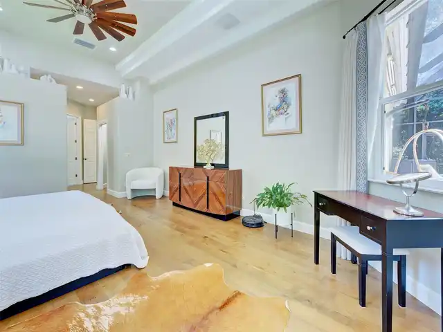 Listing Photo 23